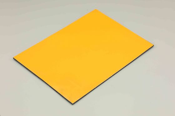 أصفر داكن 3MM Acp Pe 1300mm عرض PE مطلي Acp الجدار للمسقف