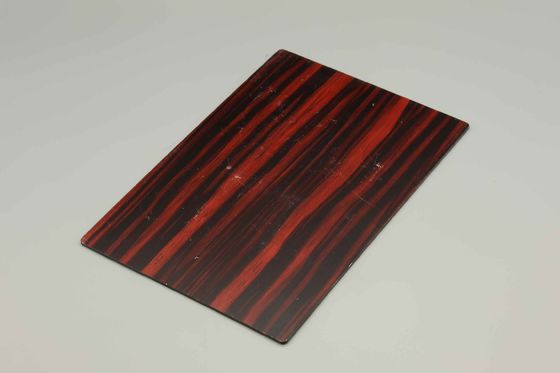 تصميم الباب الزخرفي للجدار الداخلي تقليد حبة الخشب الألومنيوم اللوحة المركبة 4MM لوحات تغطية الحائط